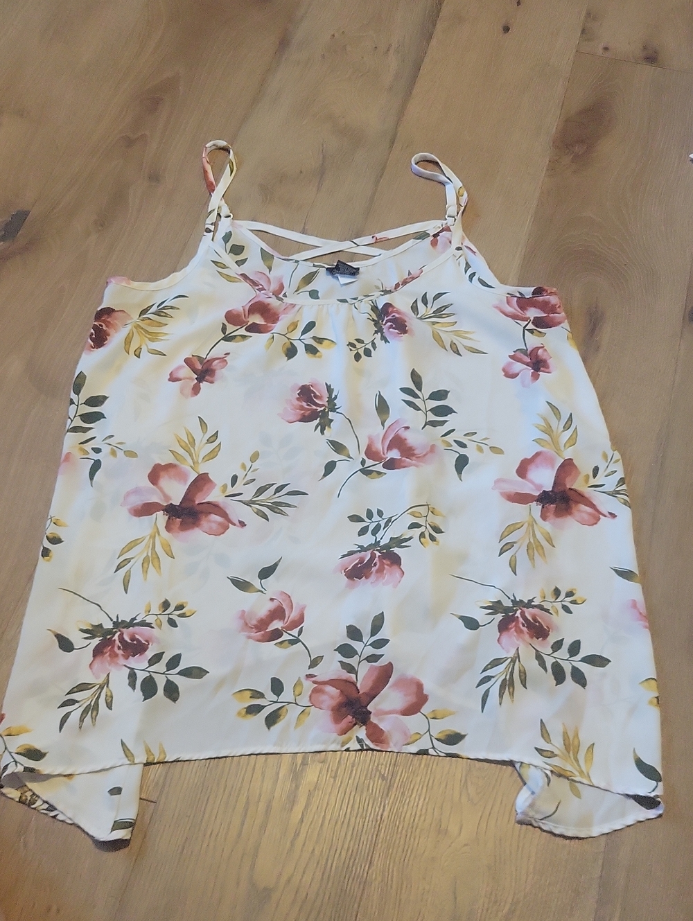 Torrid White Floral Camisole with Pink Blooms Plus Size 22